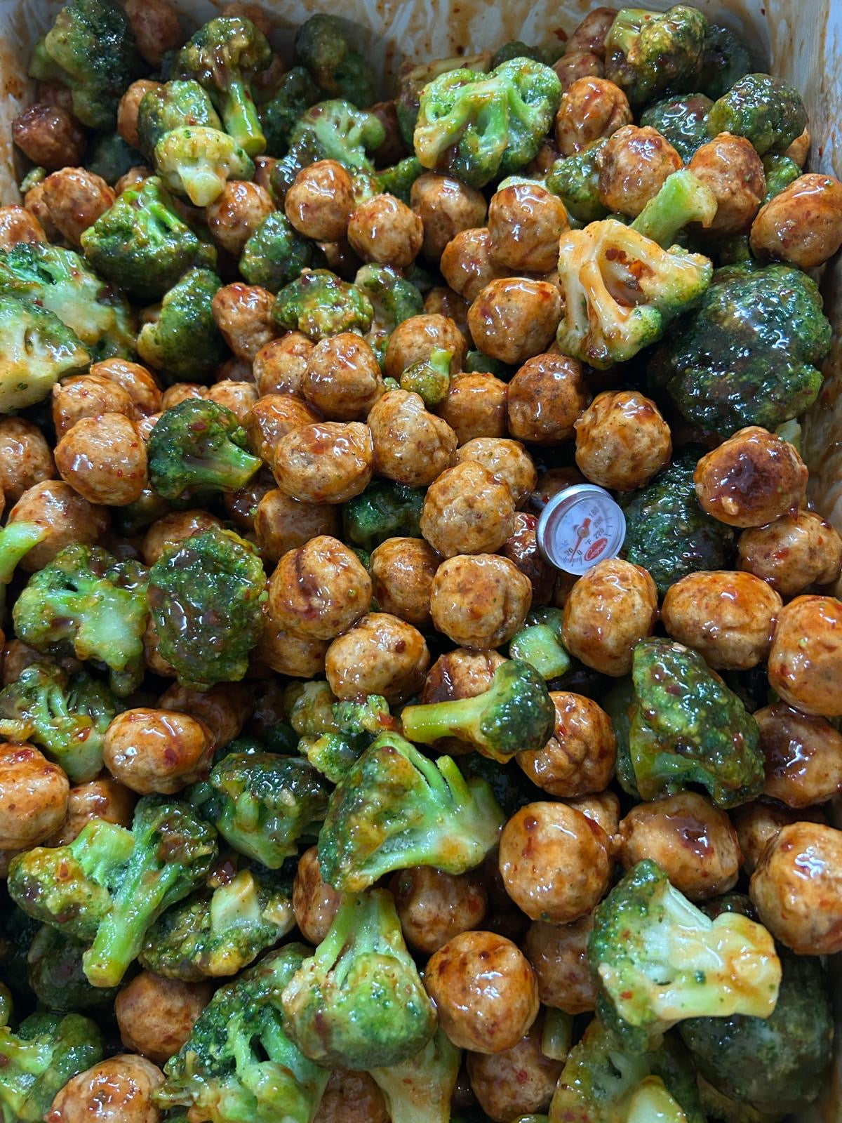 FN085 - Arroz con Cebolla, Albondigas Thai Sweety Chilly y Brocoli (Spicy)