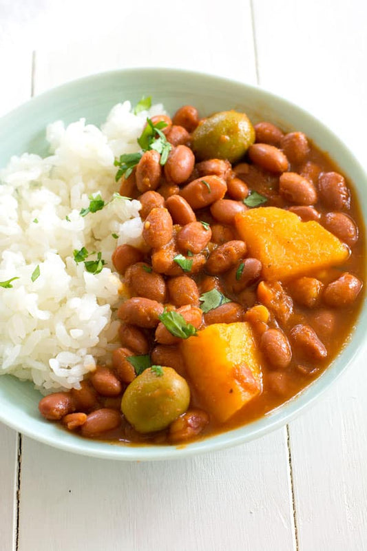 FN061 - Arroz Blanco, Habichuelas Guisadas y Pollo Asado