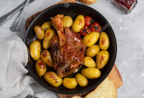 FN098 - Batata Asada con Pernil al Horno y Vegetales