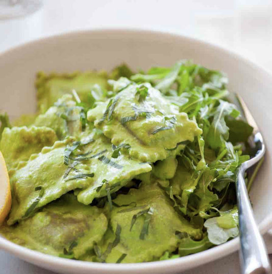 FN082- Ravioli de Espinaca con Salsa Alfredo