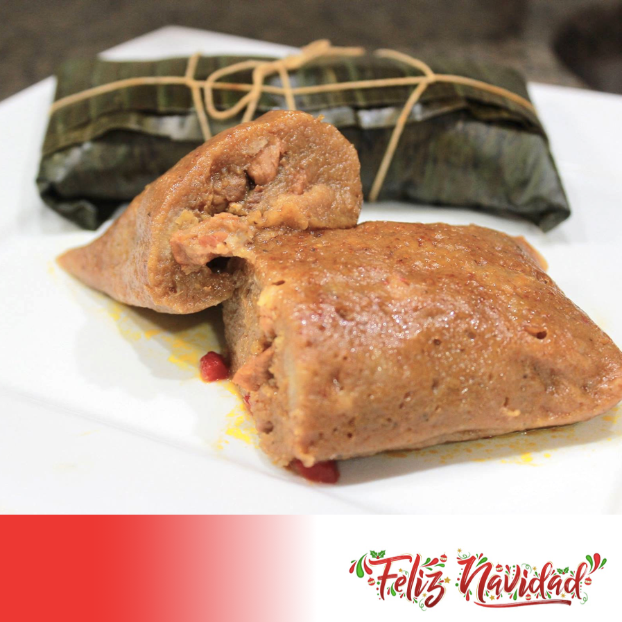 FN167 - Pastel de Masa de Guineo relleno de Pollo, Arroz con gandules ...