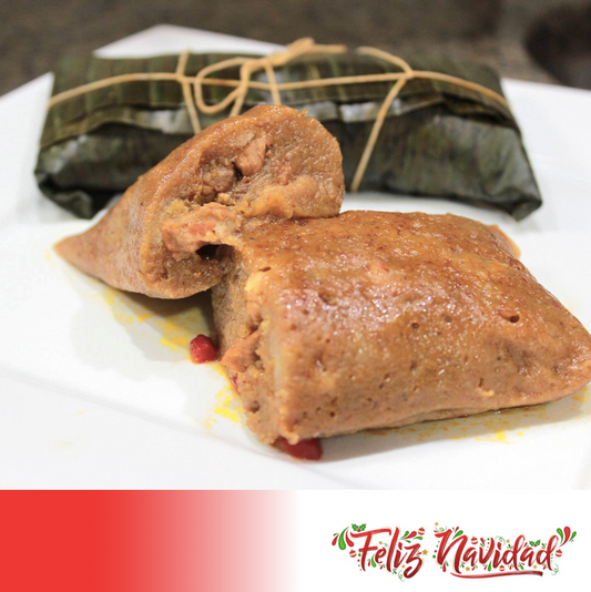 FN167 - Pastel de Masa de Guineo relleno de Pollo, Arroz con gandules